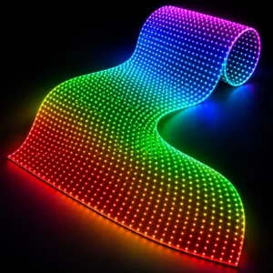 Foglio LED flessibile RGB con andamento ondulato e micro LED multicolore, soluzione per display luminosi, superfici curve, scenografie digitali e comunicazione visiva.