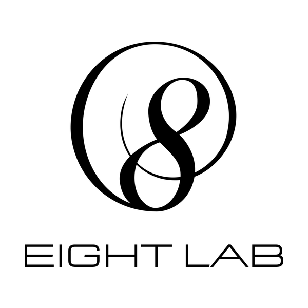 Logo Eight Lab con numero 8 stilizzato e nome del marchio